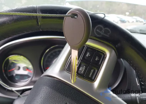 2011 Chrysler 200 Touring из США, поврежденный, VIN 1C3BC1FB2BN585673